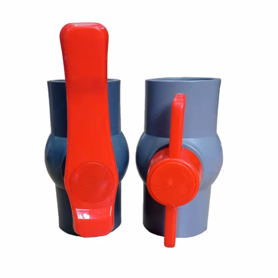 Valvola in PVC UPVC CPVC DIN ANSI BS JIS Plastica PPR Fondo a farfalla Valvola di controllo del piede a farfalla compatta a doppia unione singola per l'approvvigionamento idrico